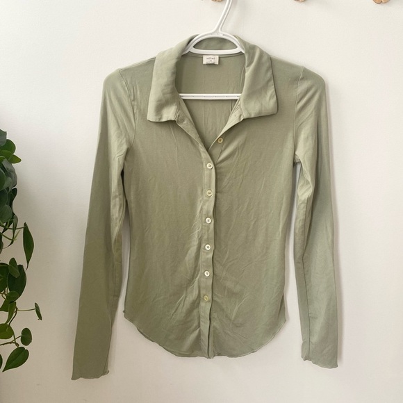 Aritzia Wilfred pose button down - Picture 4 of 6